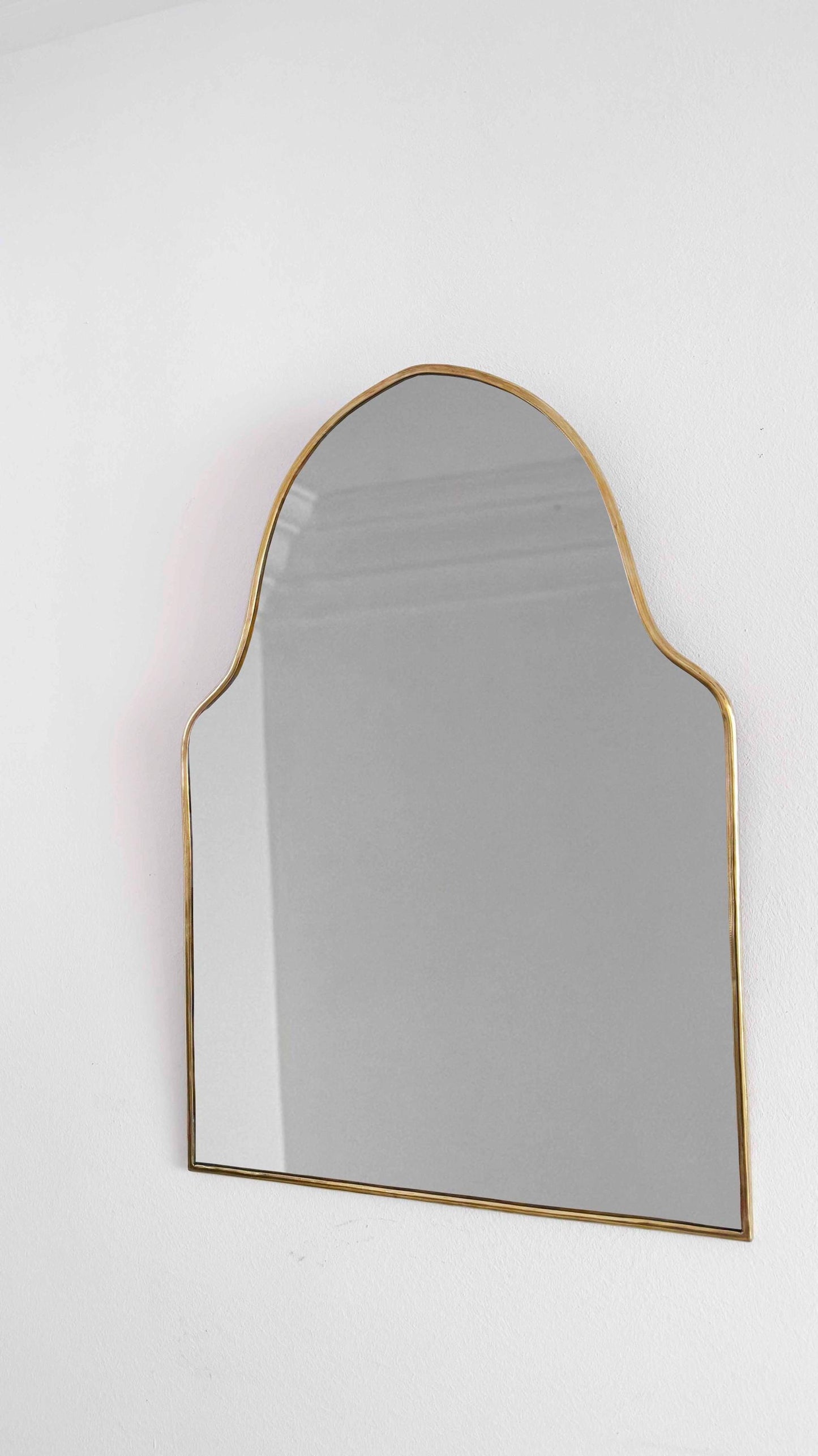 arch mirror in white background
