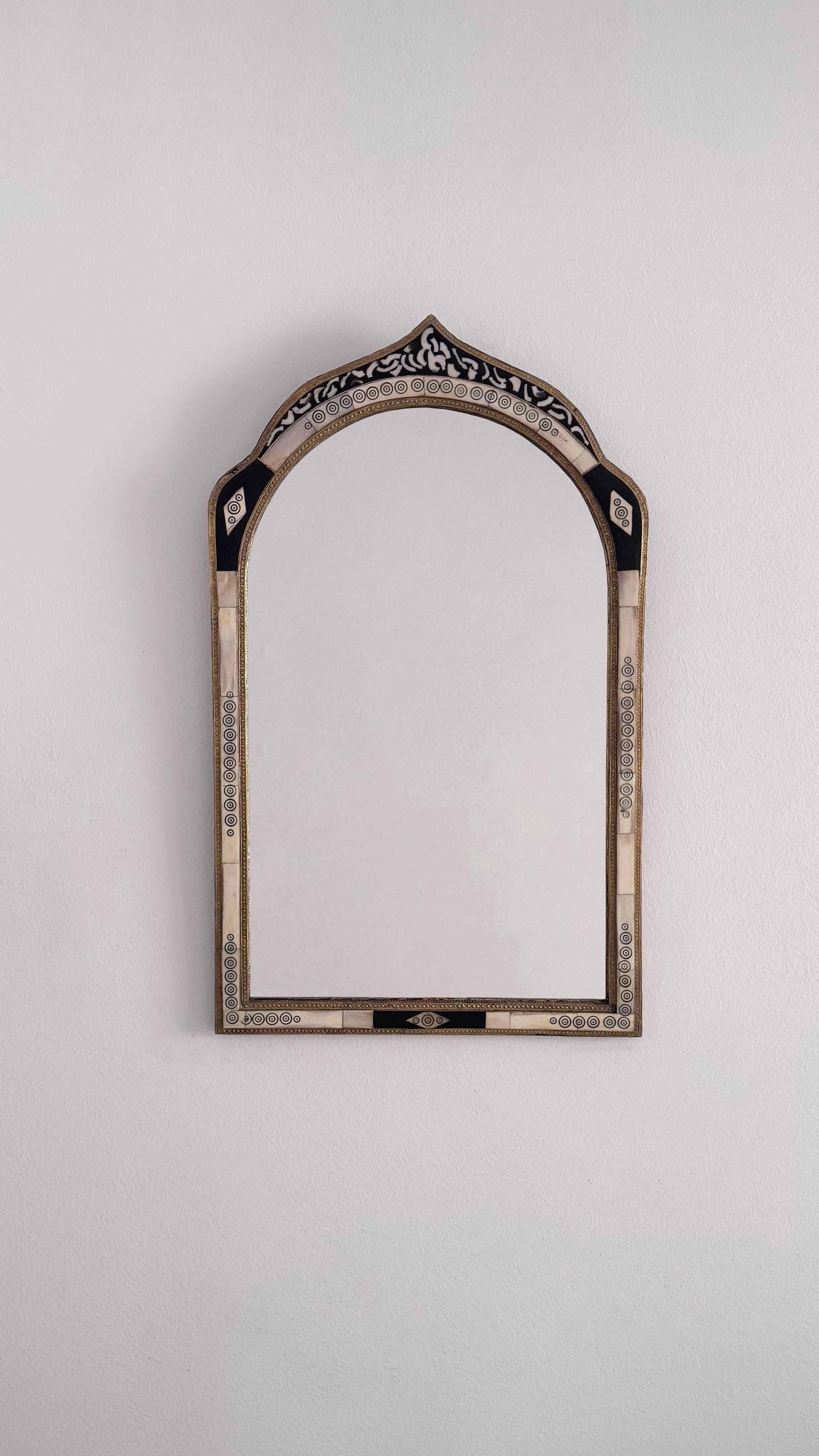 arch frame mirror