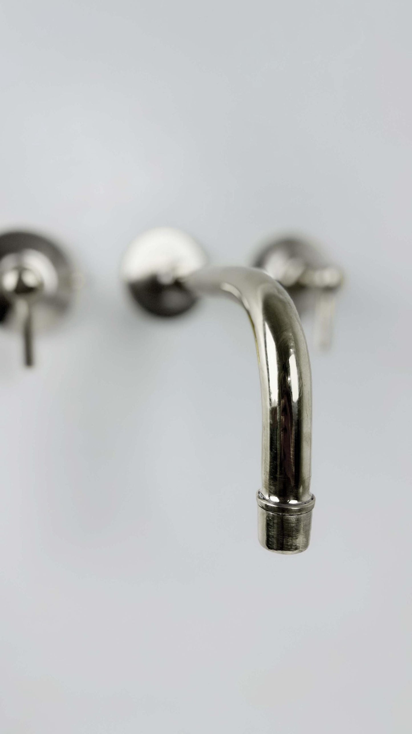 brushed nickel faucet spout