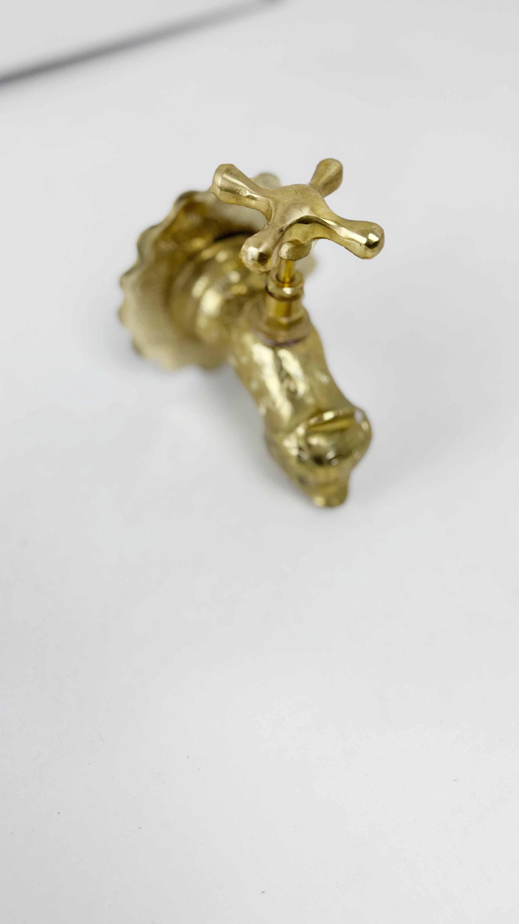 wall mount faucet