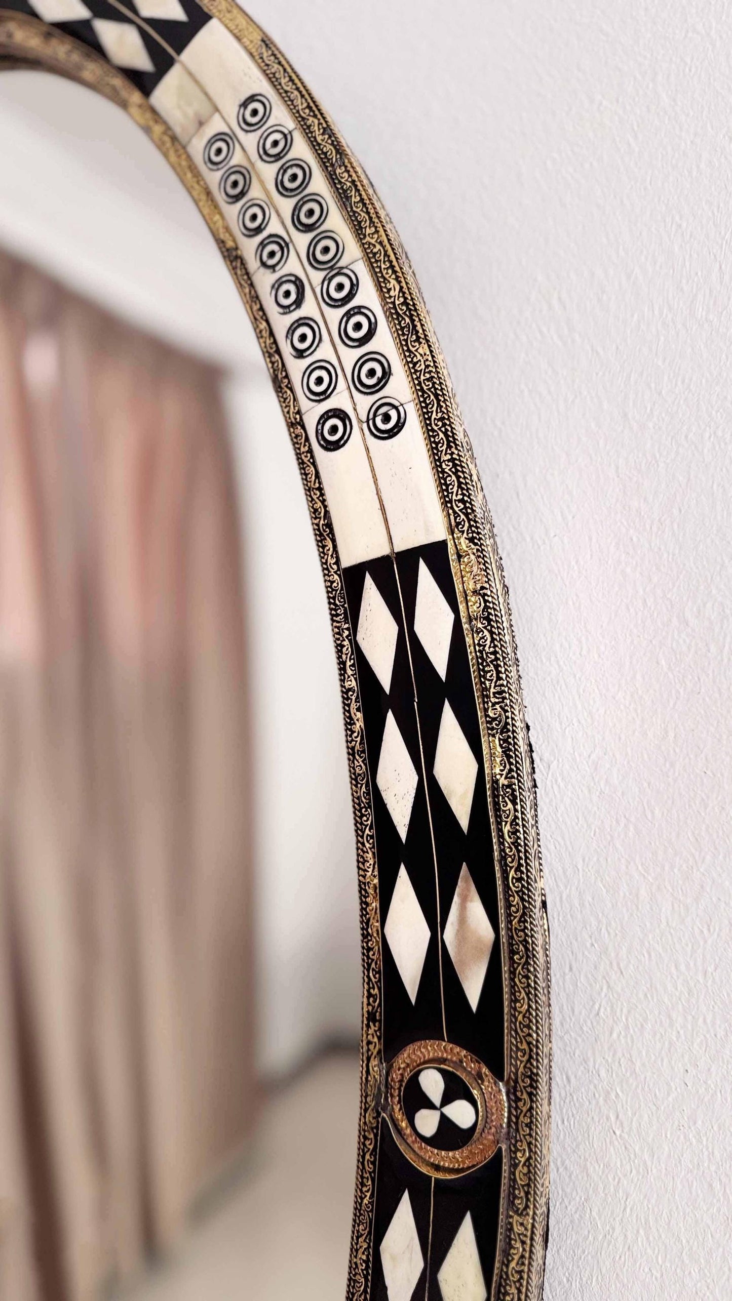 black and white frame mirror