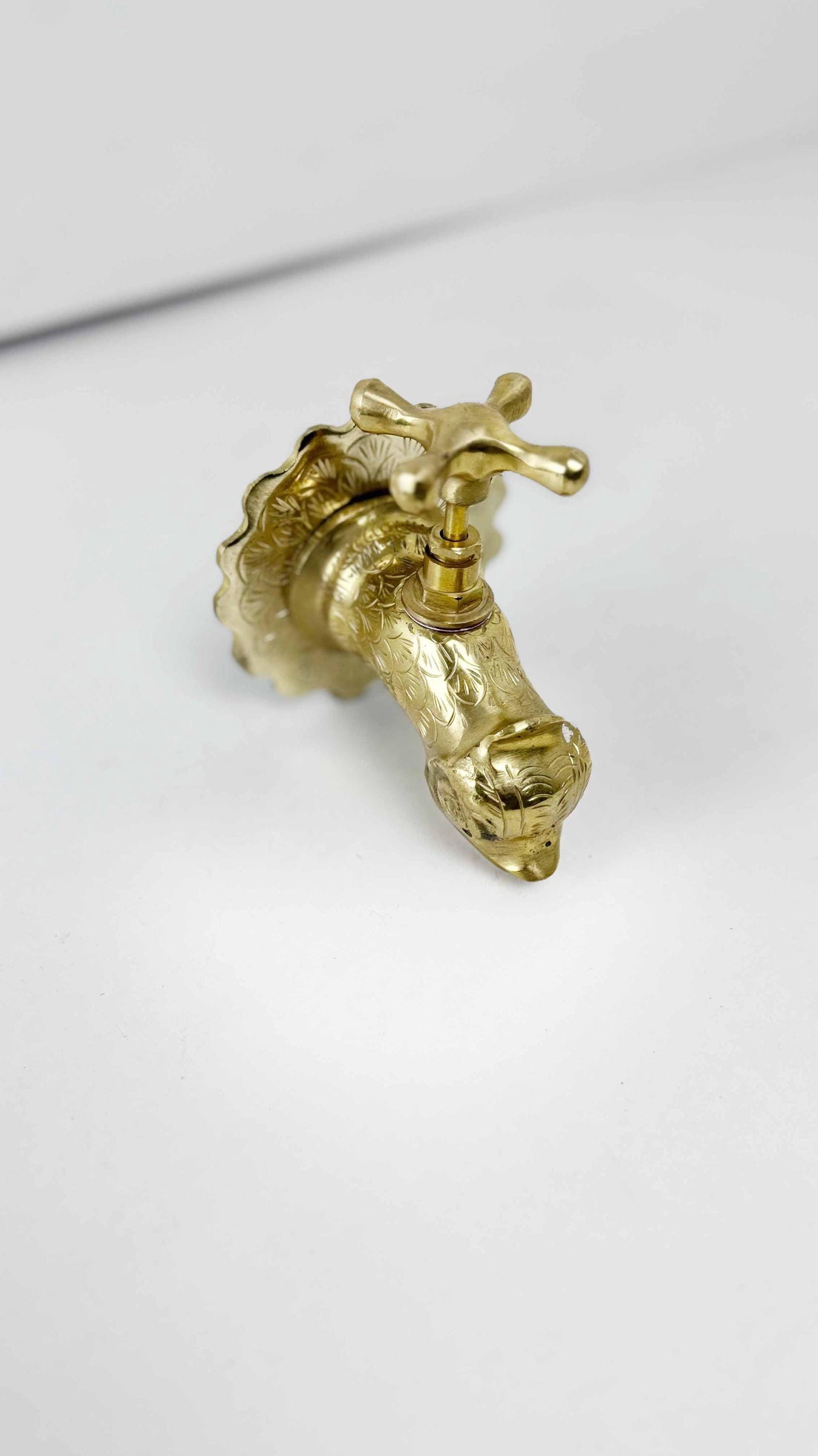 gold brass bathroom faucet