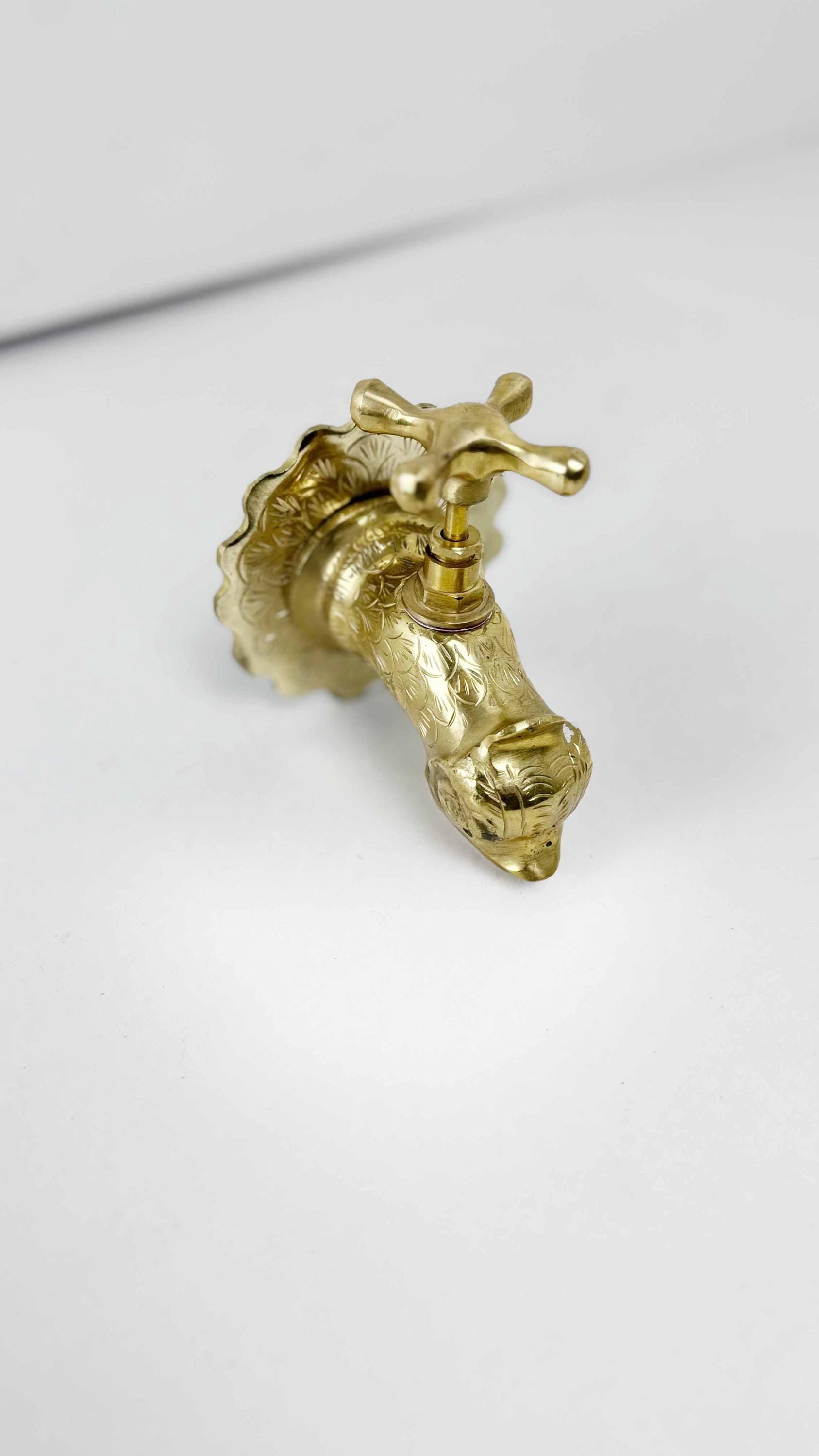 gold brass bathroom faucet
