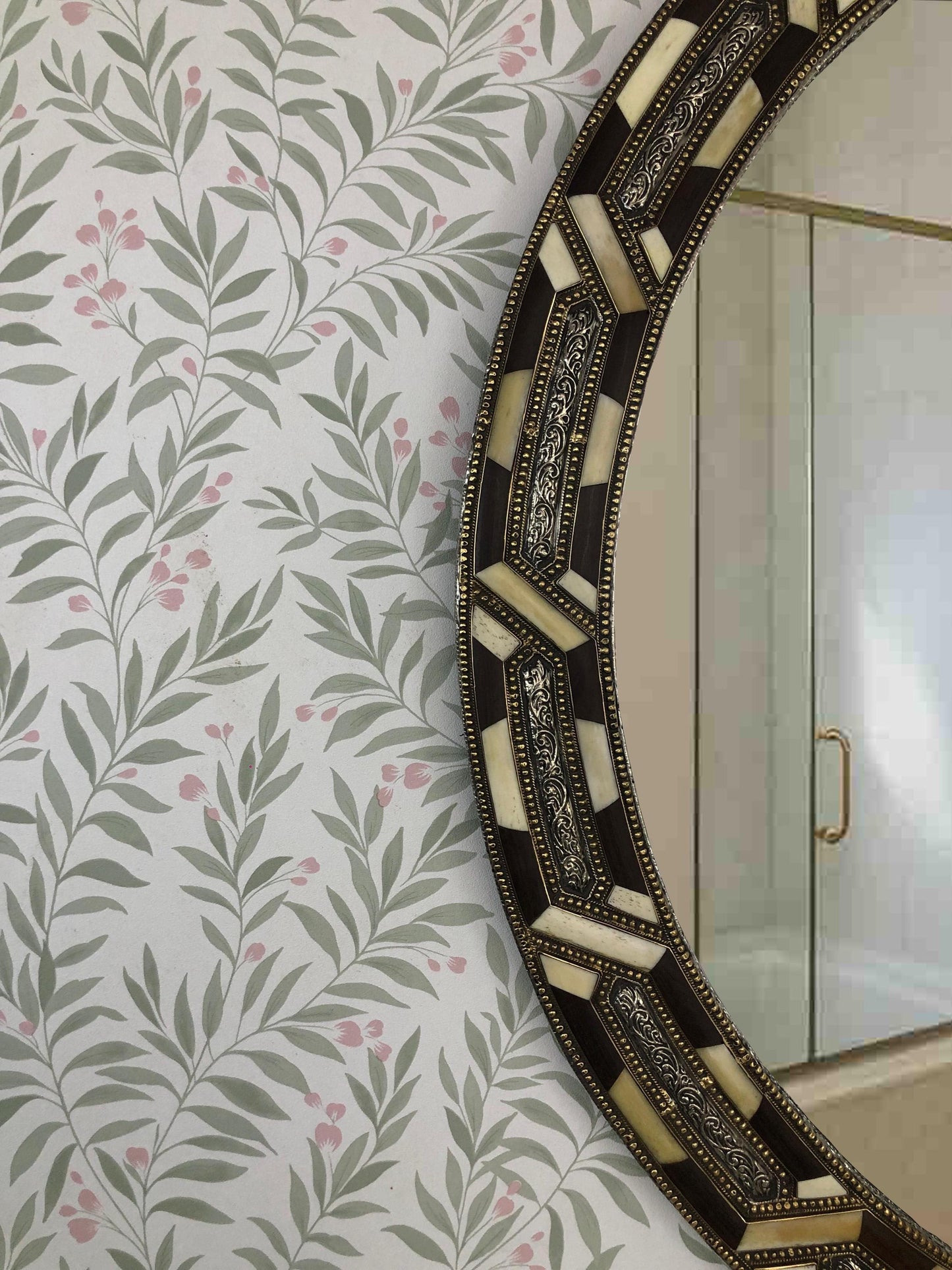 Decorative Frame  Bone round mirror
